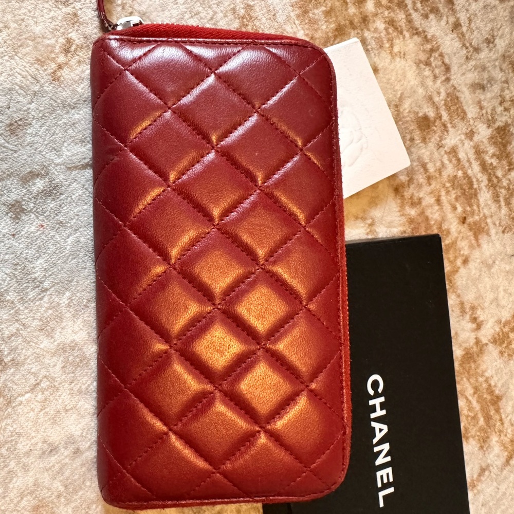 Chanel - Red Lambskin Long Wallet - Picture 8 of 14